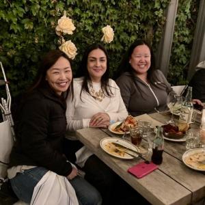 Evelyn and Alumni at Stanford dinner Annie Persampieri MS 98 and Susie Lee MS 97