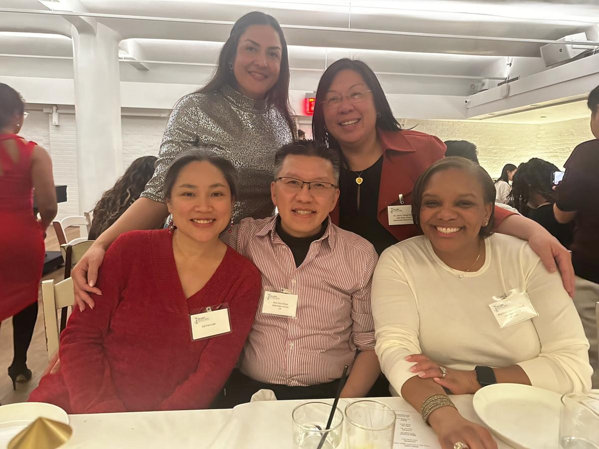 Alumni Scholars with ET