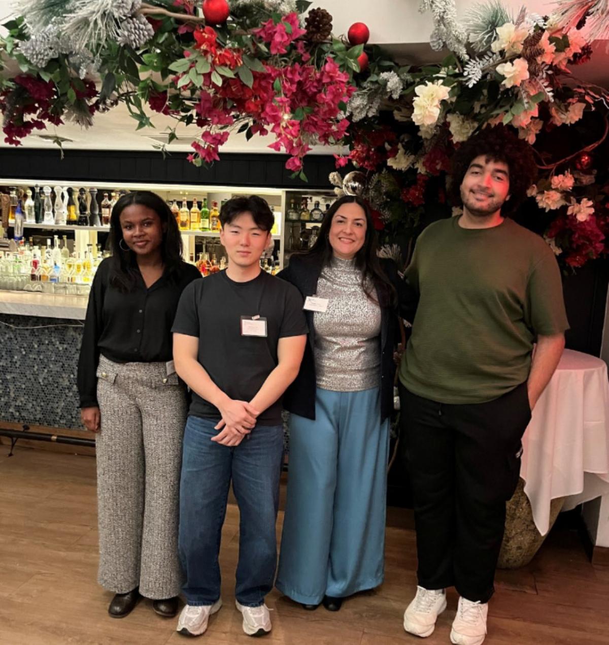 ET with 2025 Scholars2