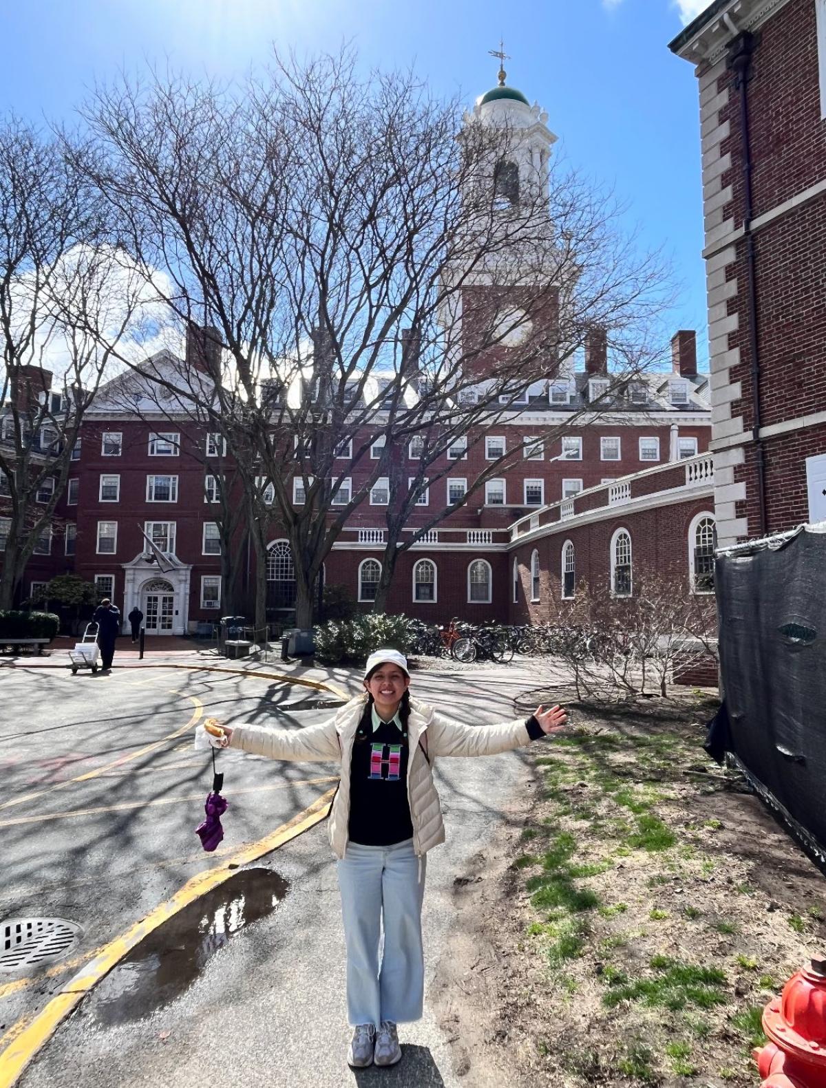 Harvard Dulce Gonzalez MS 22