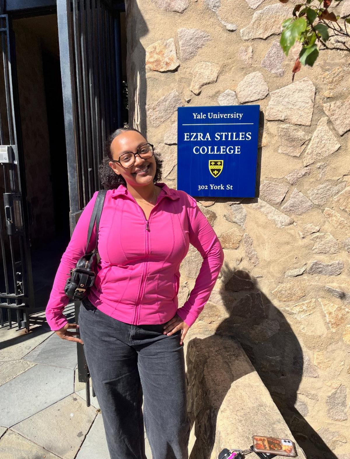 Yale Momona Hadish MS 21