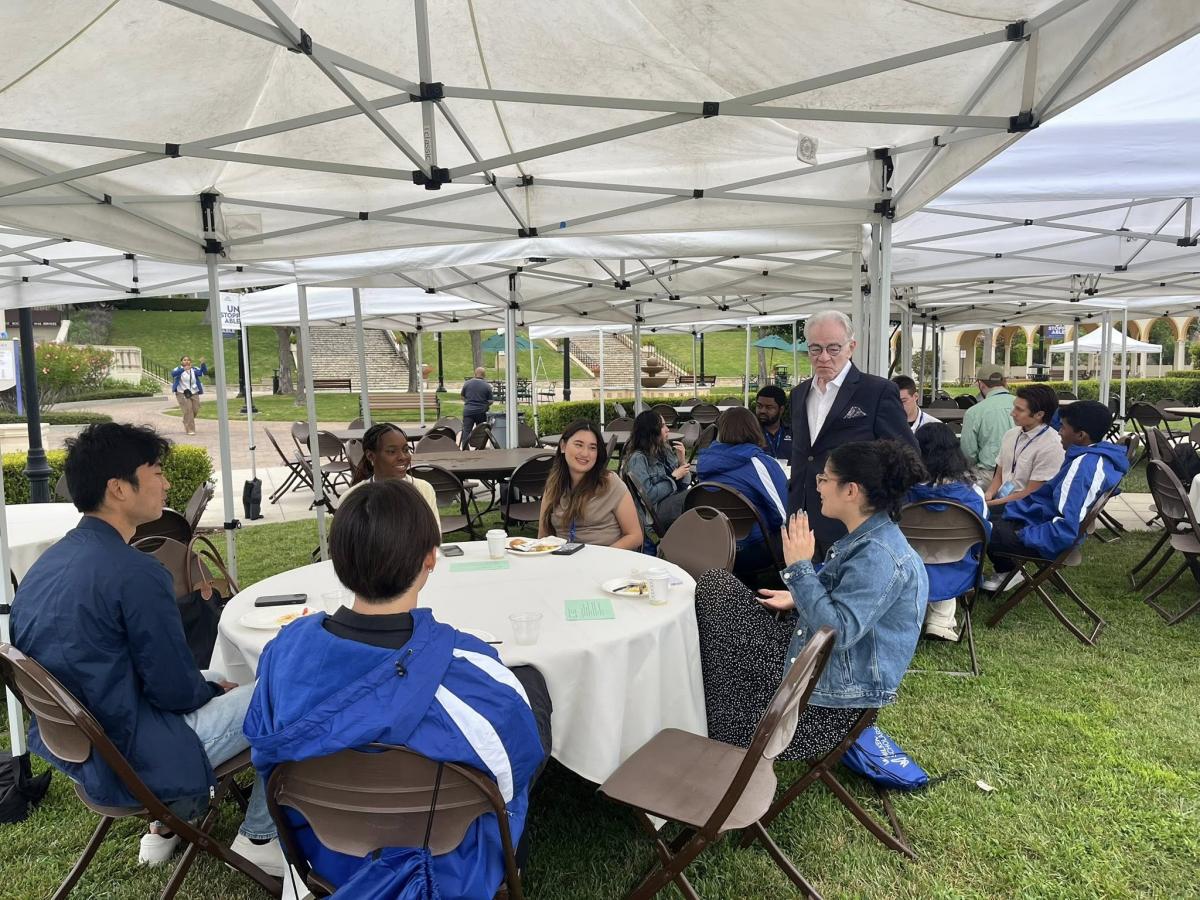 Young Alumni + College Seniors Breakfast