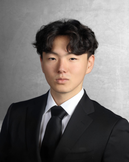 Anthony Kim Headshot