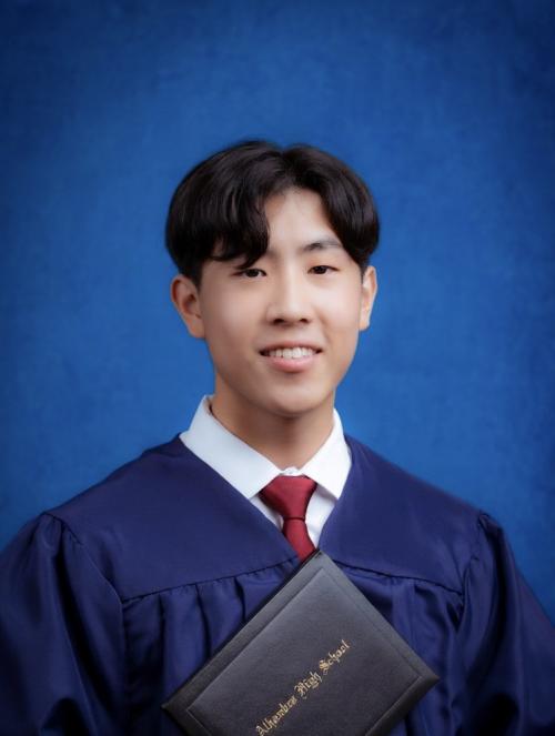 Brendon Wu Portrait Headshot Photo