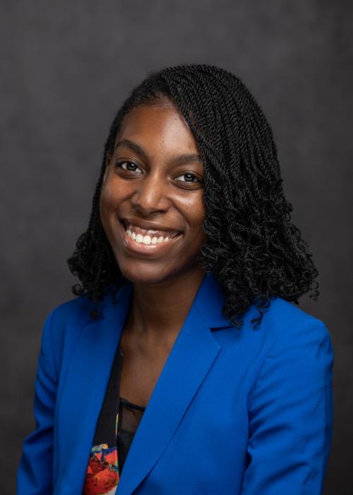 Davis Shanelle 484 1429 Retouched