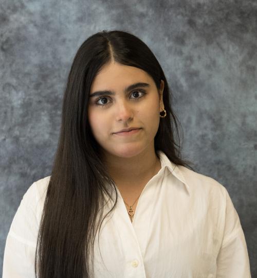 Mariana Headshot Cropped