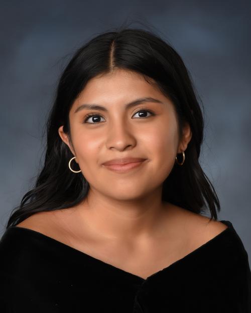 S. Reyes Flores Headshot